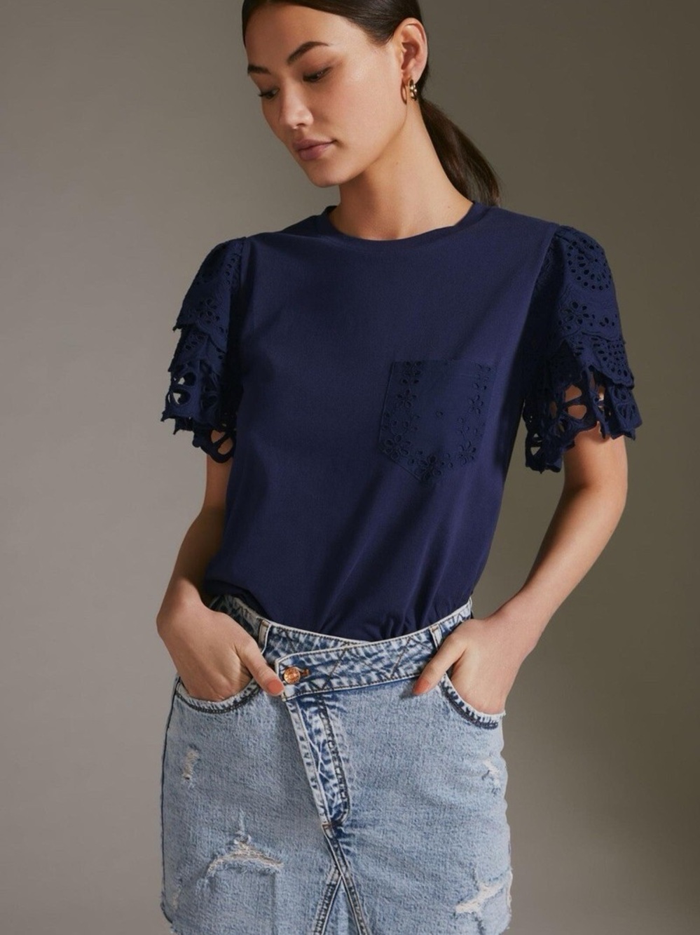 Forever That Girl Anthropologie Navy Eyelet Puff Sleeve Top Large - Picture 1 of 8